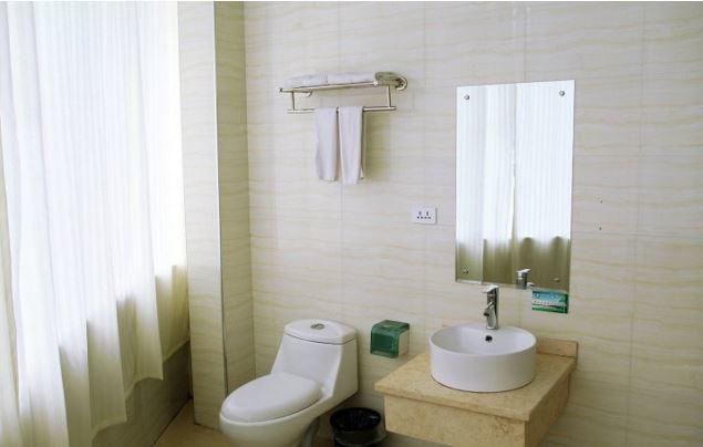 Lingchuan  Guilin Jinxiu Xiaoxiang Business Hotel الغرفة الصورة